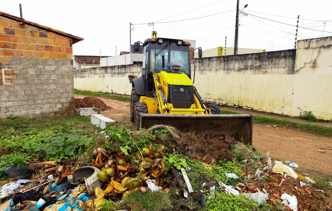 Prefeitura leva o cata treco até o bairro Jardim Campo Novo